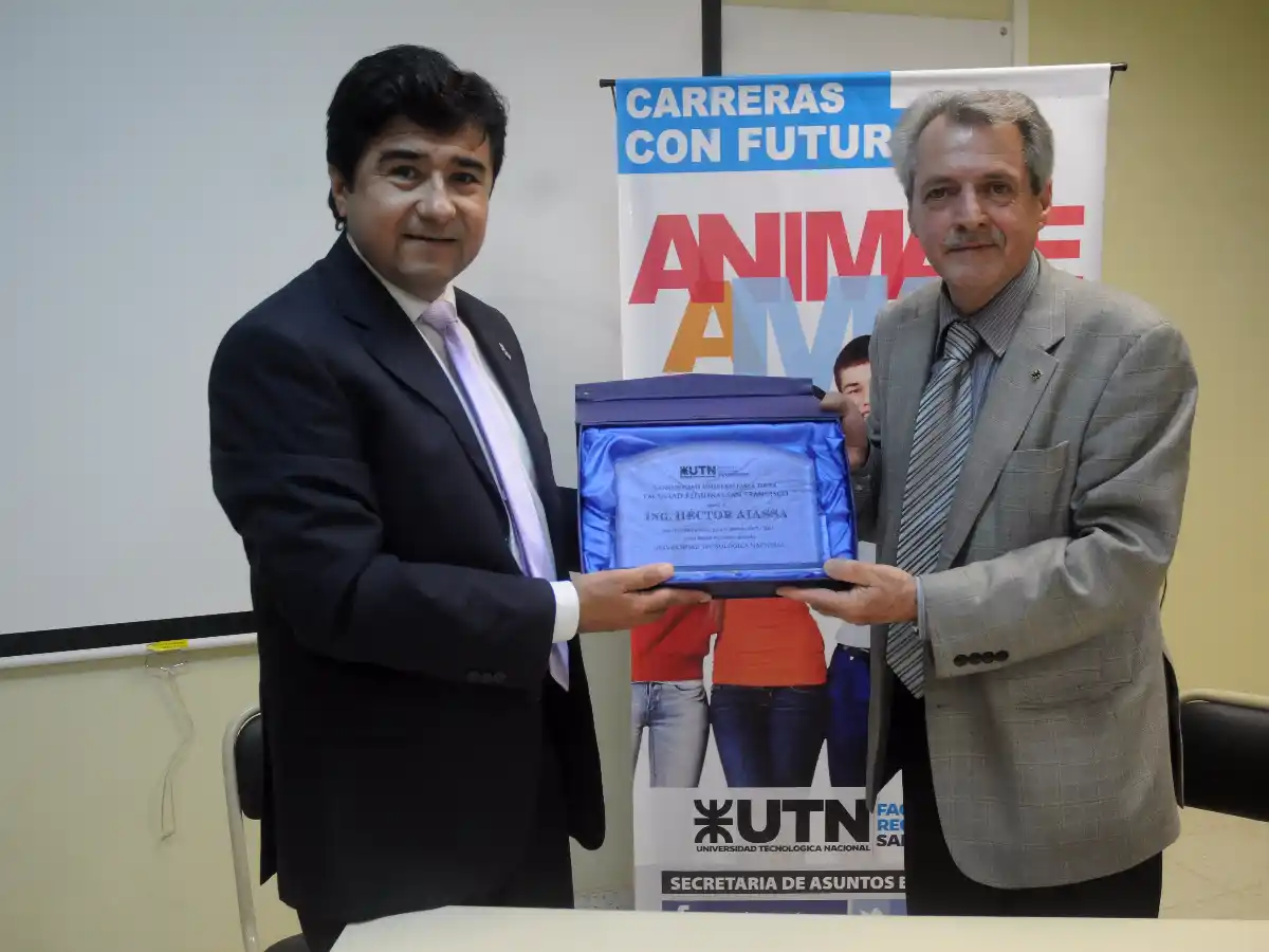 Distinguieron en San Francisco al primer cordobés en llegar a rector de UTN 