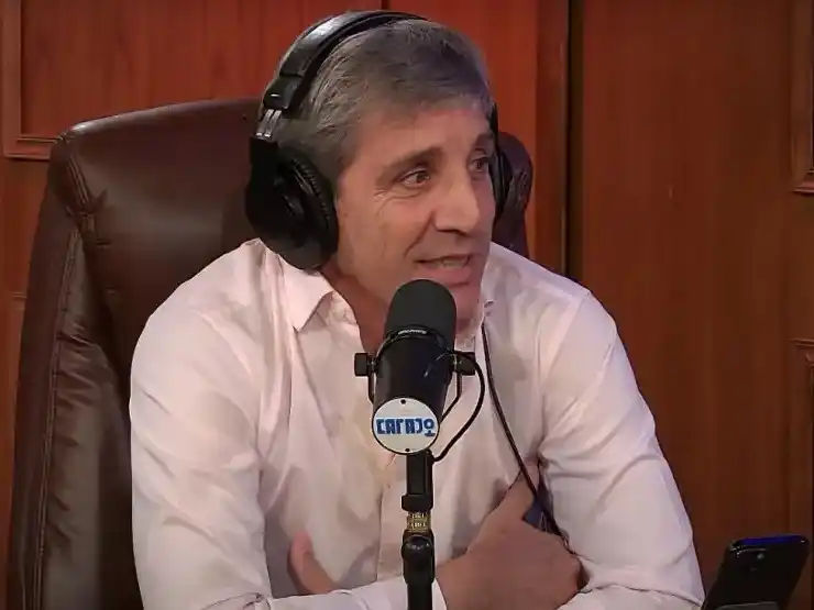 Caputo sostuvo que el alza responde a temores políticos y no a desequilibrios estructurales. Destacó la solidez de la macroeconomía y el acuerdo alcanzado con el FMI.