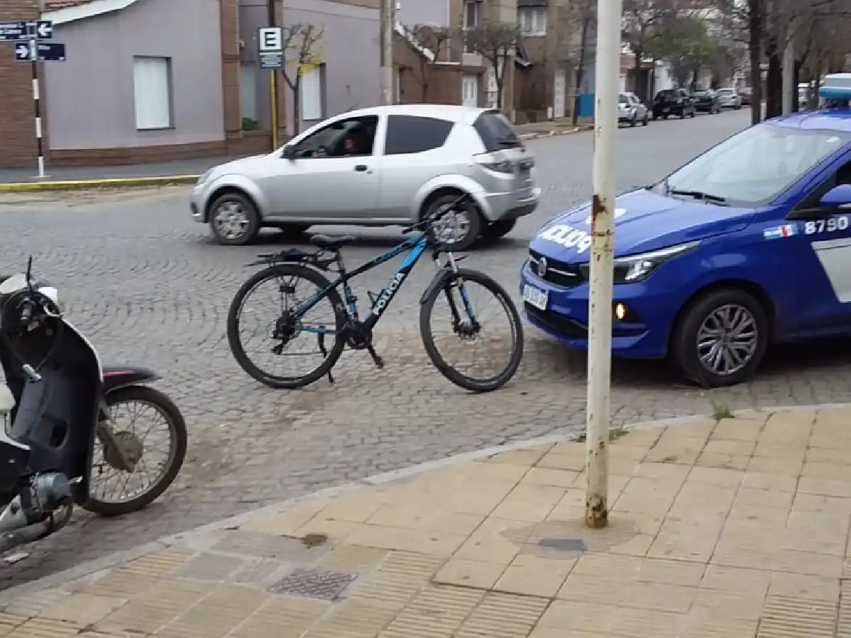 Un hombre fue golpeado cuando aparentemente reclamaba el pago de un alquiler