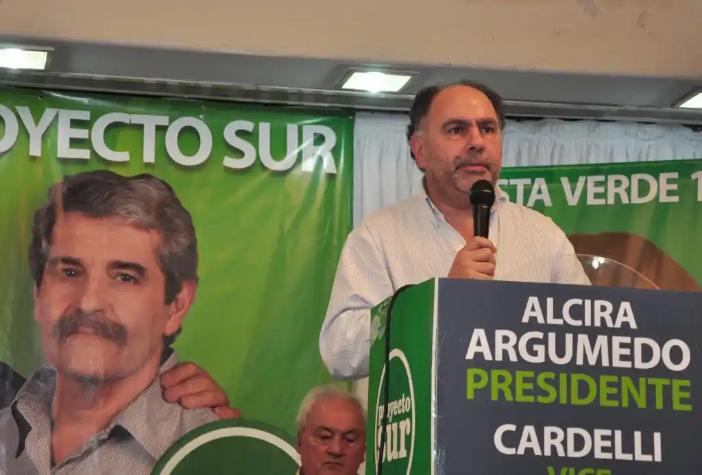 Falleció el presidente del Inaes, Mario Cafiero