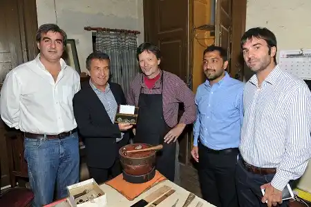 Urribarri reunió siete Intendentes bonaerenses en San Antonio de Areco