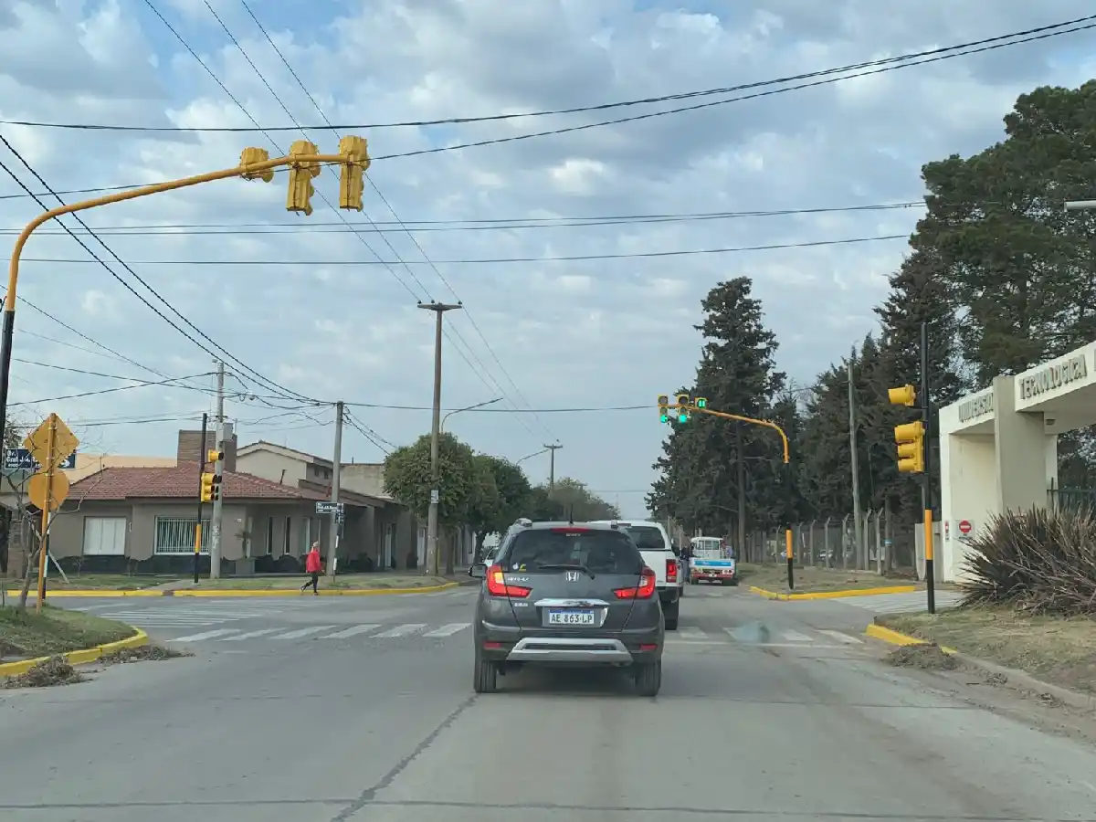 Habilitaron los semáforos frente a la UTN
