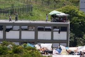 En YARE III hay 250 jóvenes detenidos tras el 28 de julio: la mayoría son estudiantes, denuncia el FORO PENAL