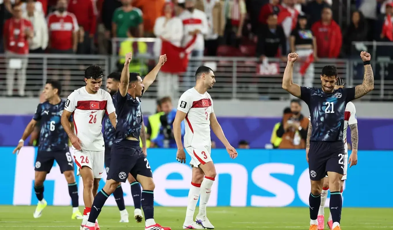 Paraguay resistió con diez jugadores y sigue con vida en el Mundial: Alfaro reveló la clave para frenar a Güler