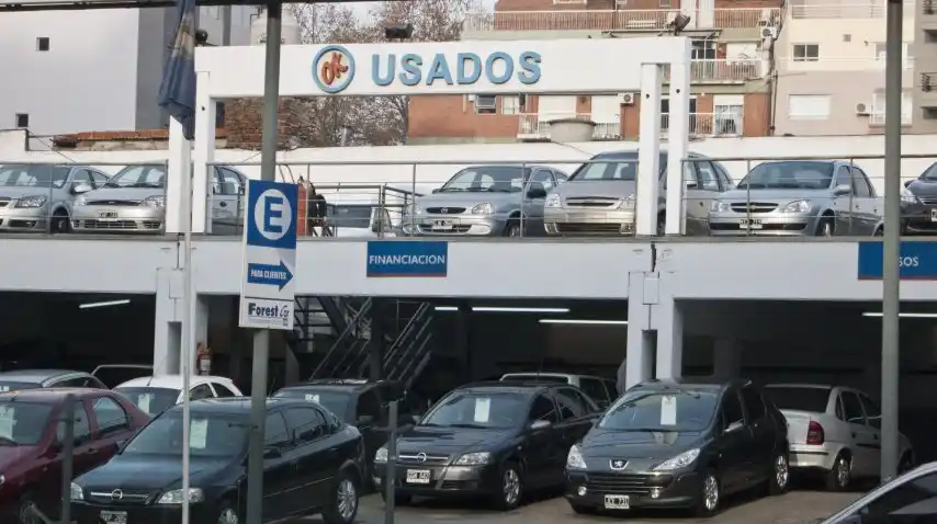 Continúan en caída las ventas de los autos usados