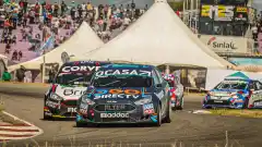 Leonel Pernía dominó la primera carrera del año