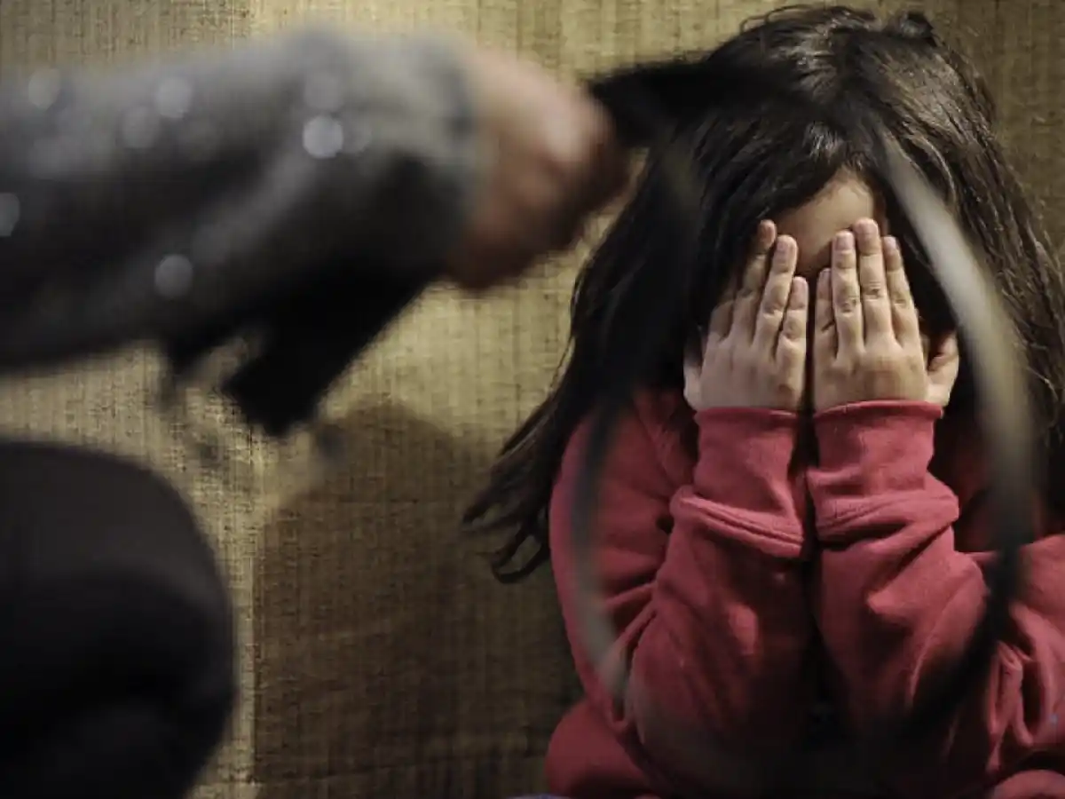 Qué genera el maltrato en la salud mental de un niño    