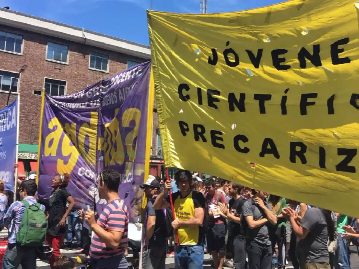 Científicos denuncian un "ajuste" en el sector 