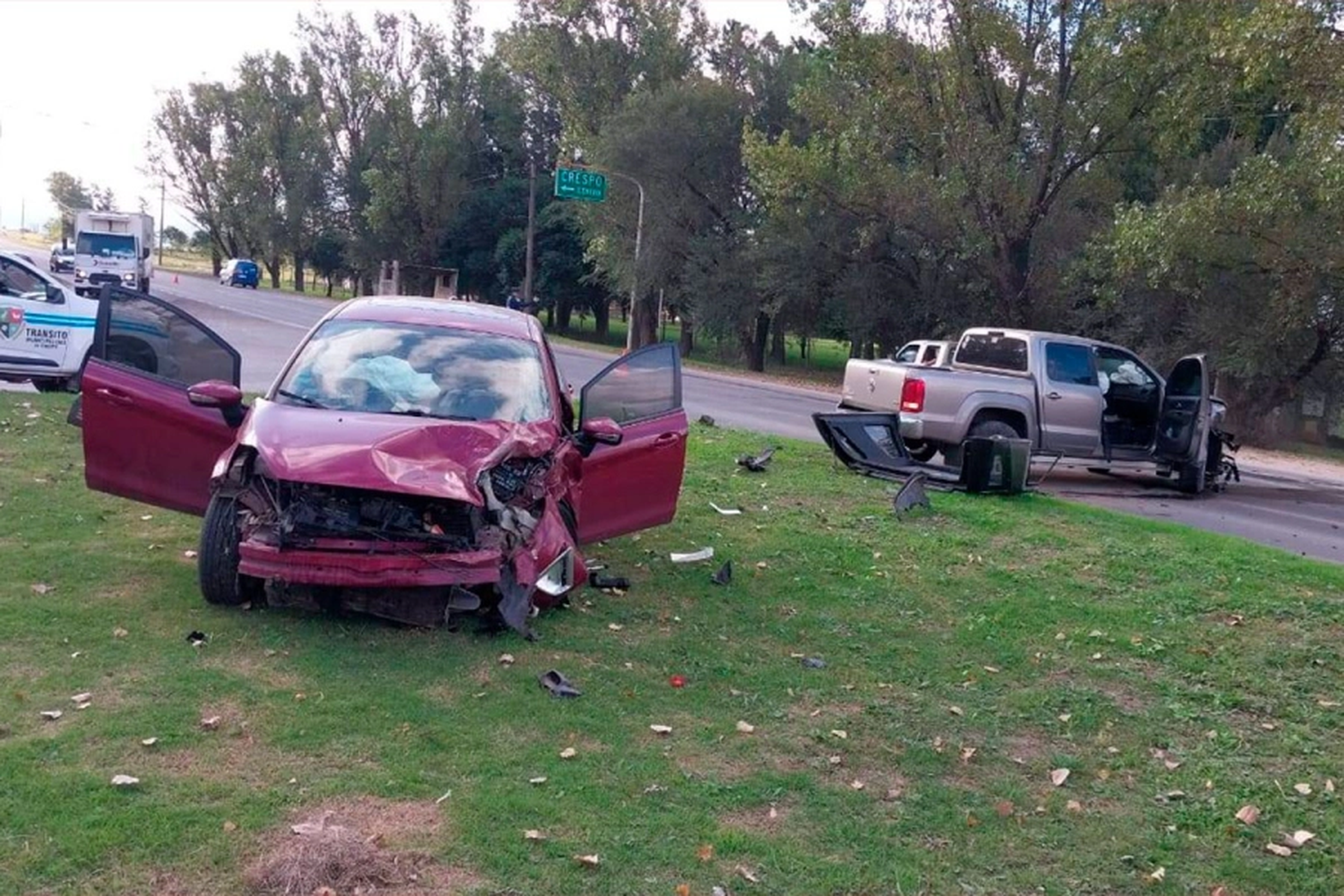 Hospitalizan a una familia tras un choque en la Ruta 12, en Crespo