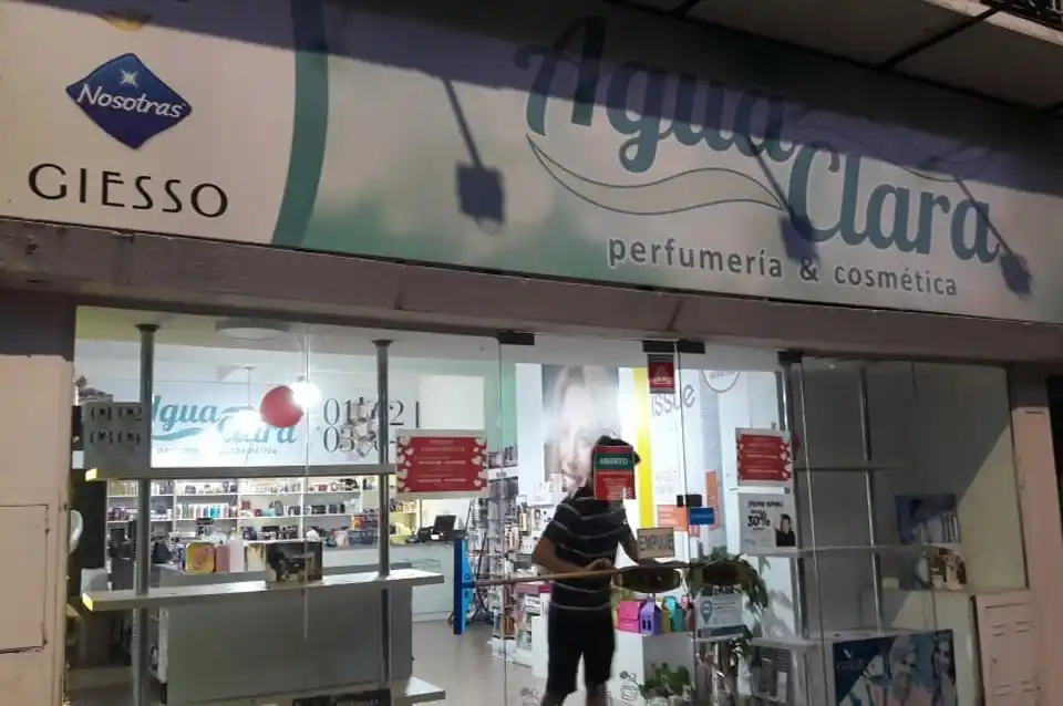Robaron una perfumería en pleno microcentro de la ciudad