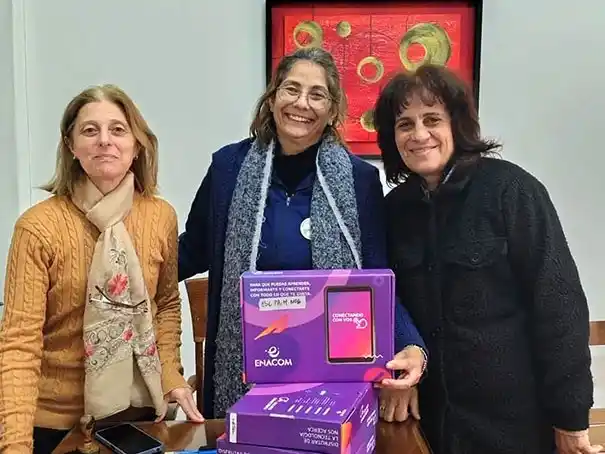 El programa “Alfa en Red” llegó a Gualeguay con entrega de tablets a escuelas primarias