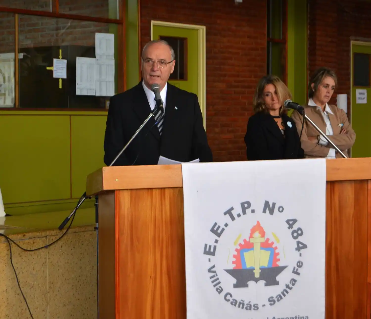 El intendente cañaseño dio su discurso en homenaje a Belgrano.