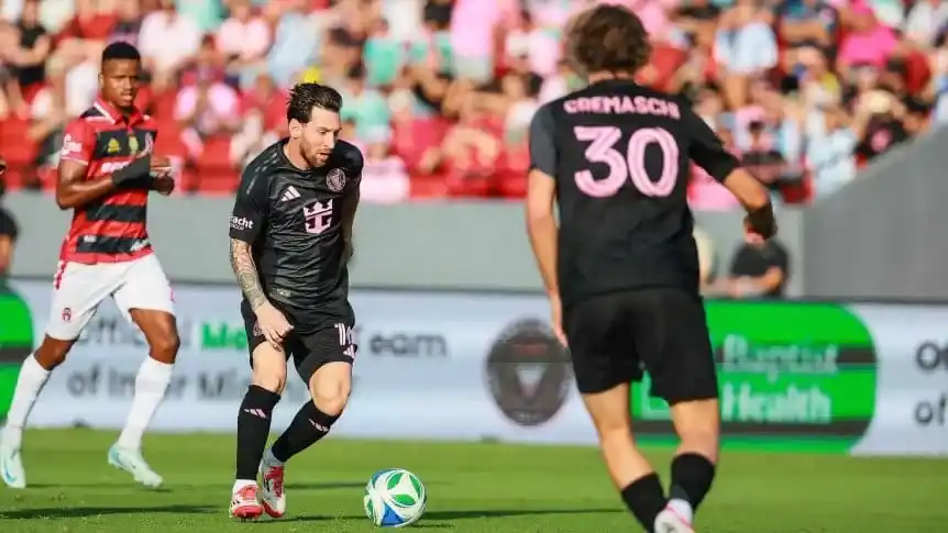 Gran partido de Messi en Panamá.
