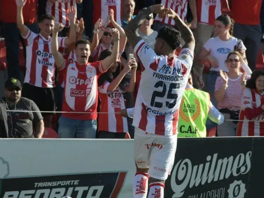 Tarragona, el "9" goleador del Tatengue. Foto: El Litoral