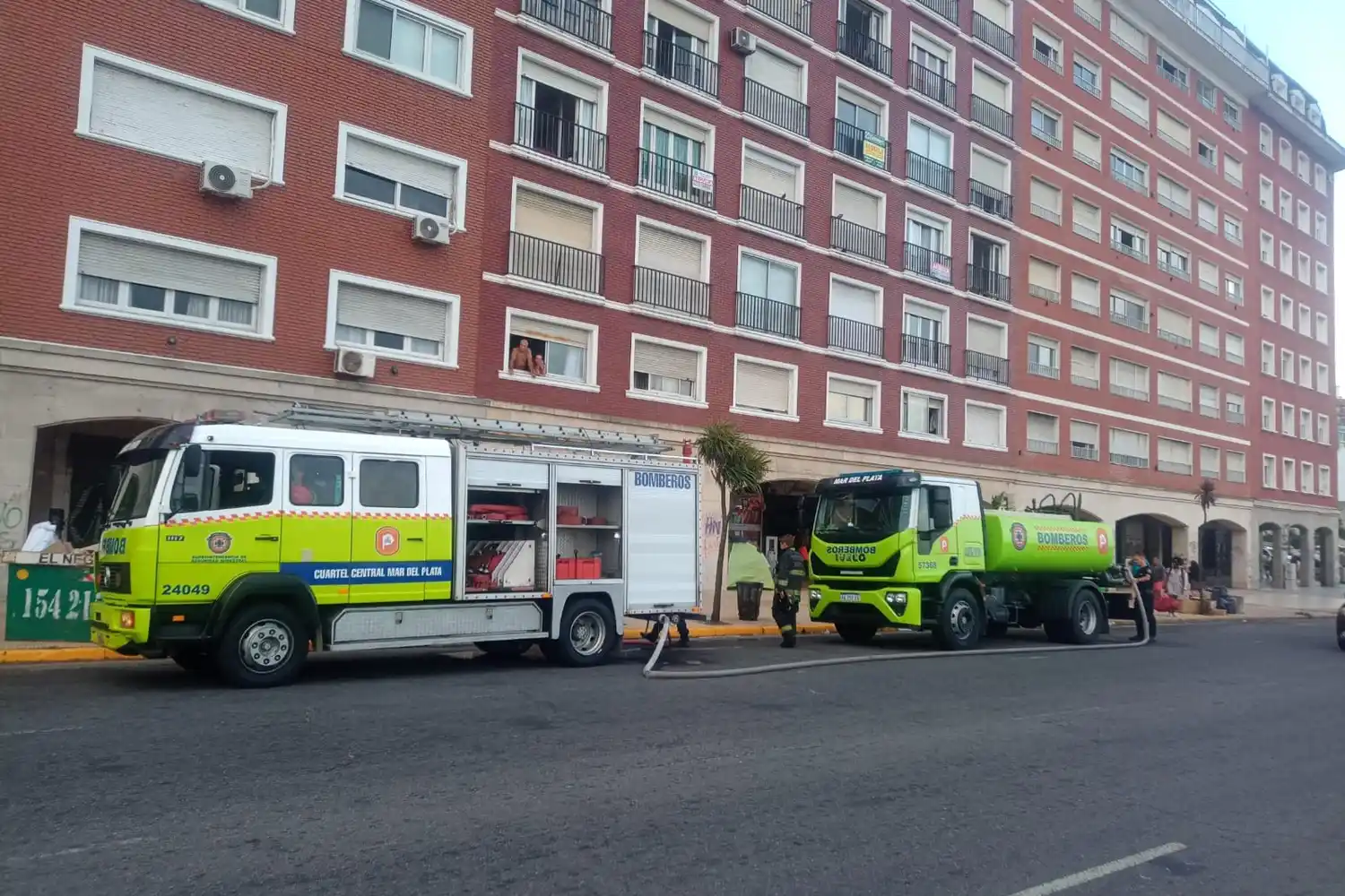 El foco ígneo se originó en el interior del departamento de la encargada.