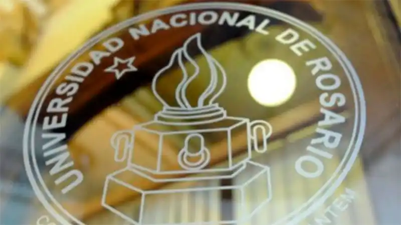 Universidad de Rosario suspendió a psicólogo denunciado por abusos en Entre Ríos