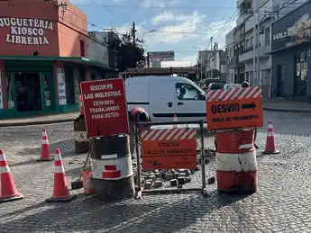 Realizan trabajos en la esquina de Rodríguez y Garibaldi.