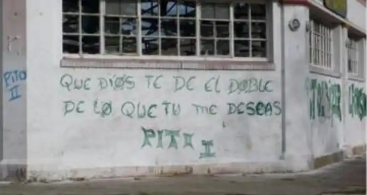 Cruel en el cartel