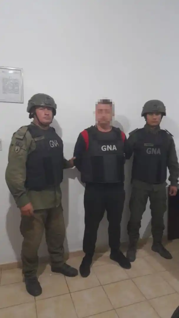 Paso Fronterizo Clorinda: detuvieron a un polaco que tenía pedido de captura y era buscado por la Interpol