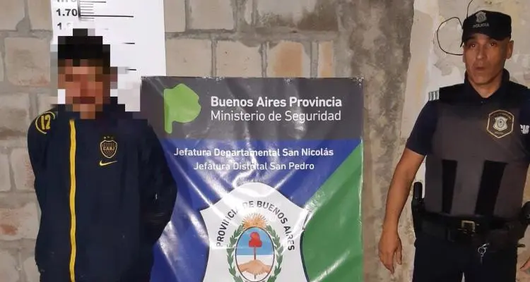 Lastimó a su padre con un cuchillo y la familia logró reducirlo