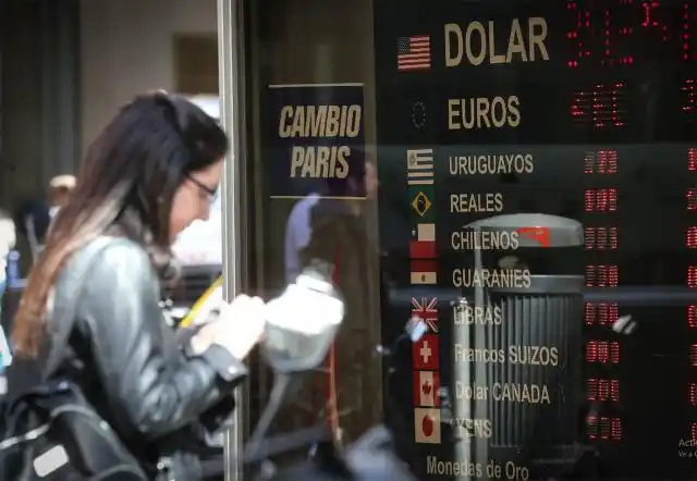 Bajó el dólar luego de varias jornadas en alza
