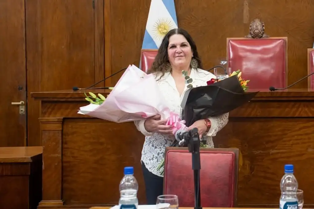 Al recibir la distinción, Hechem agradeció el reconocimiento y reafirmó la continuidad de su trabajo.