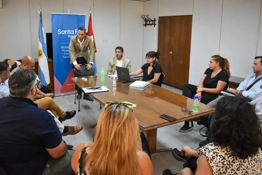 El secretario del área, Juan Marcos Aviano, explicó: “Intercedimos ante las empresas de turismo estudiantil por reclamos que hicieron las familias sobre ofertas exorbitantes.