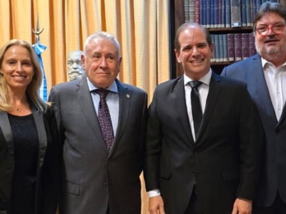 El director de la Escuela de Odontología de FASTA fue incorporado como académico titular de la Academia Nacional