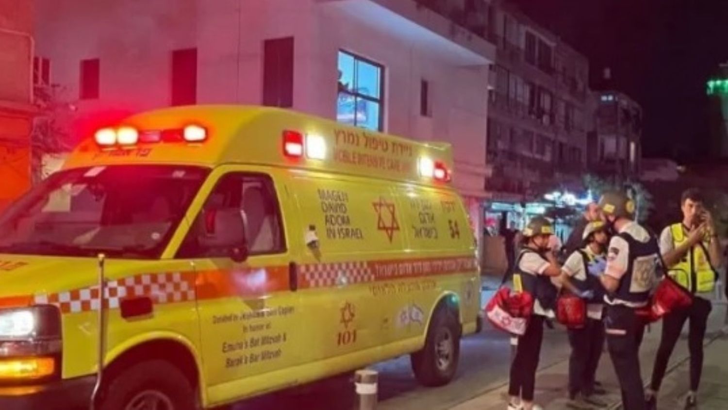 Tiroteo masivo en una estación de autobuses en Israel dejó al menos un muerto
