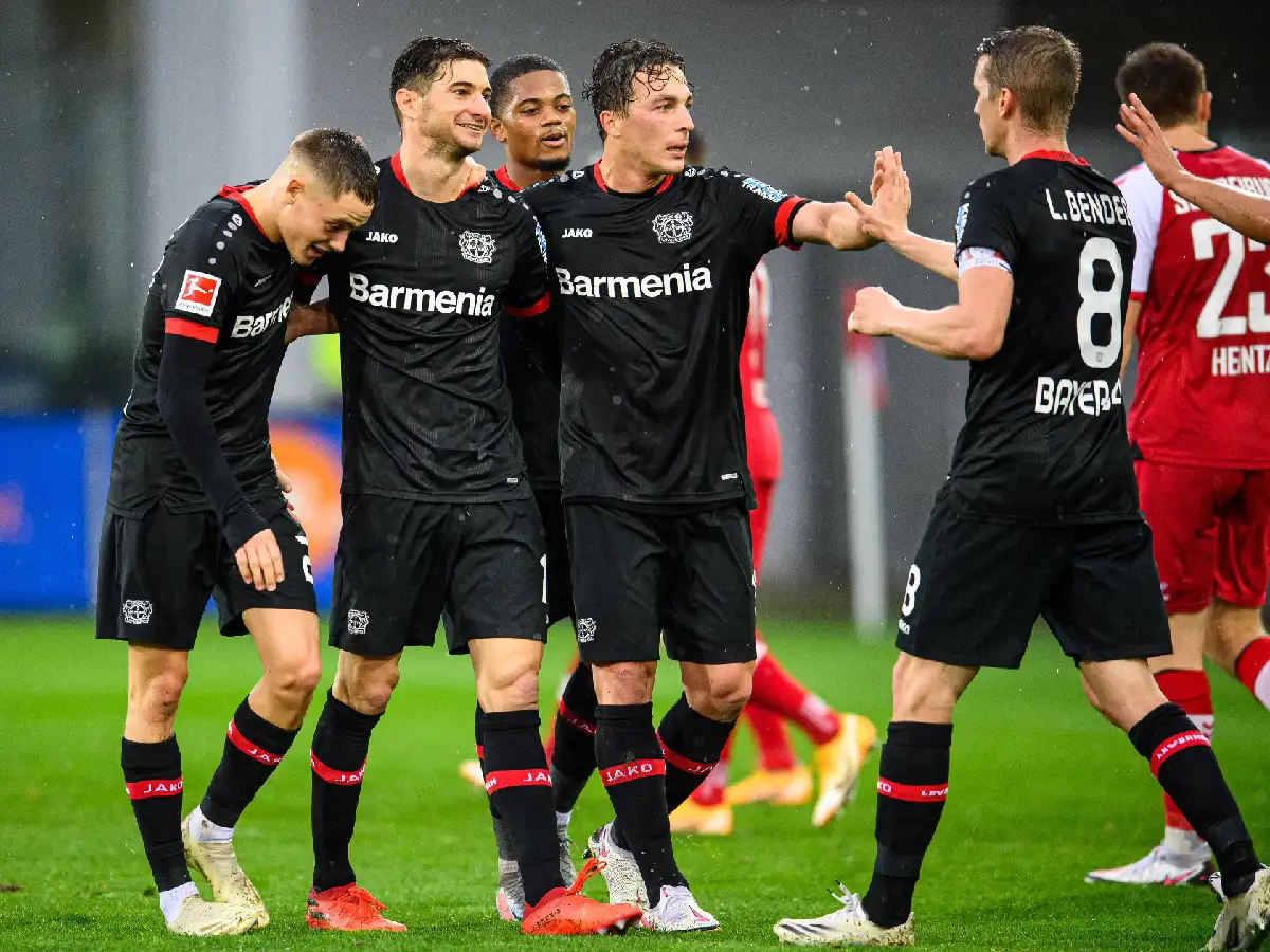 Alario sigue dulce en Alemania