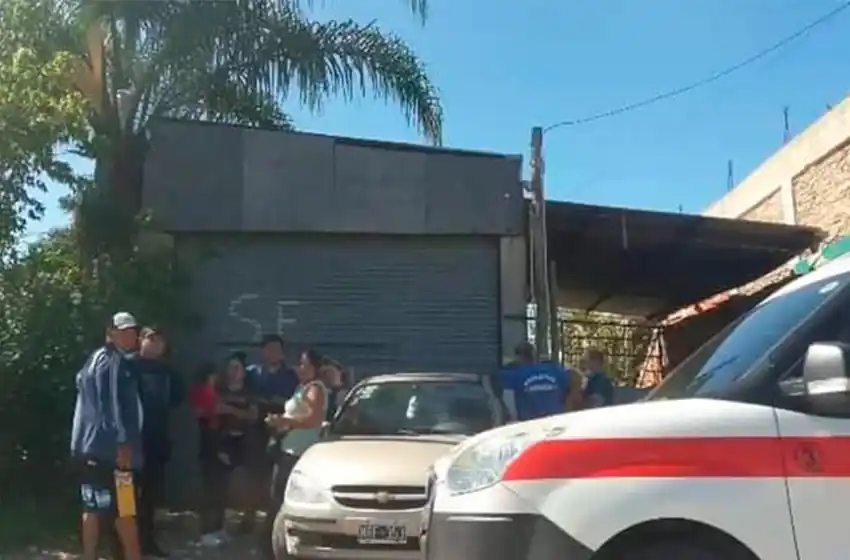 Tragedia en una fábrica: una joven se enredó el pelo en una máquina y murió