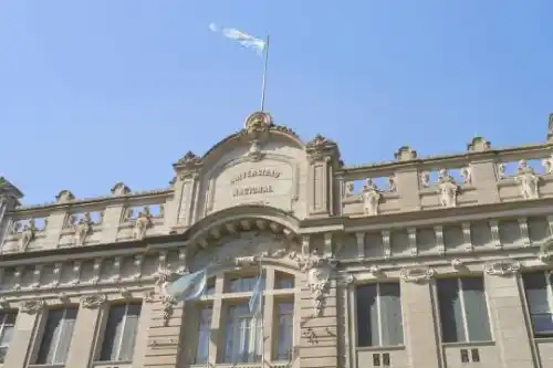 La Plata: Murió la alumna del Colegio Nacional que se disparó dentro del aula