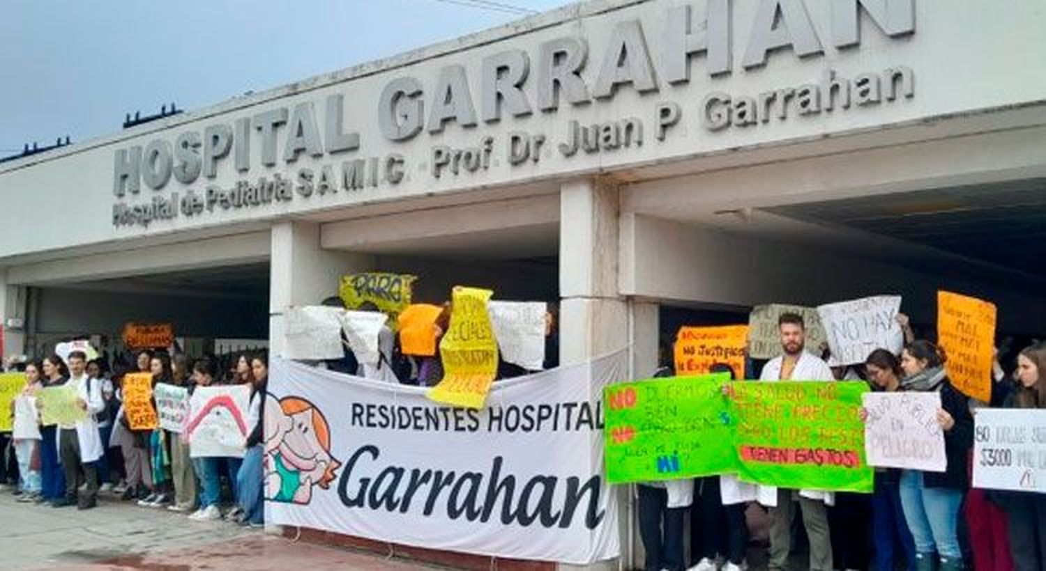 El Garrahan, el Bonaparte, prestadores de discapacidad y el sistema científico nacional: entre la dignidad y la desidia.