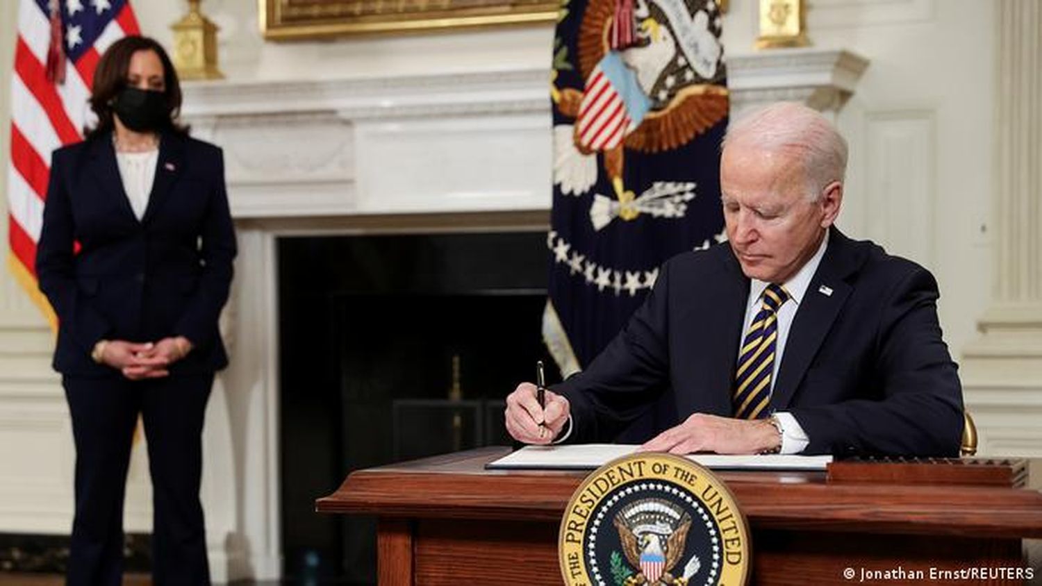 Biden encargó a Harris gestionar la inmigración a E.E. U.U. desde la frontera con México