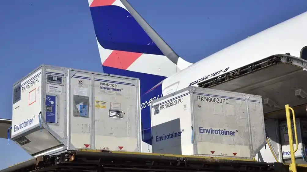 Llegó una nueva partida de AstraZeneca y Argentina alcanza casi los 25 millones de dosis