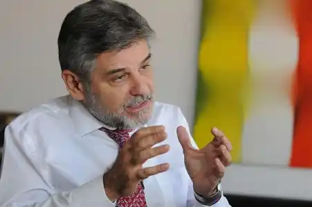 Filmus: "El interés británico por Malvinas es 100 por ciento económico"