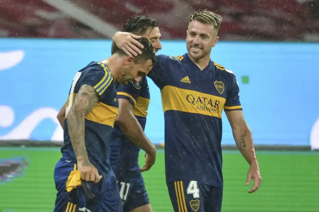 Bajo la lluvia, Boca dio un paso muy importante