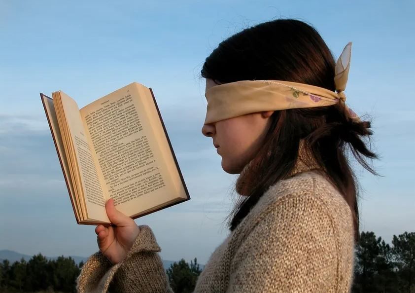 Usted no sabe leer... Usted no sabe escribir