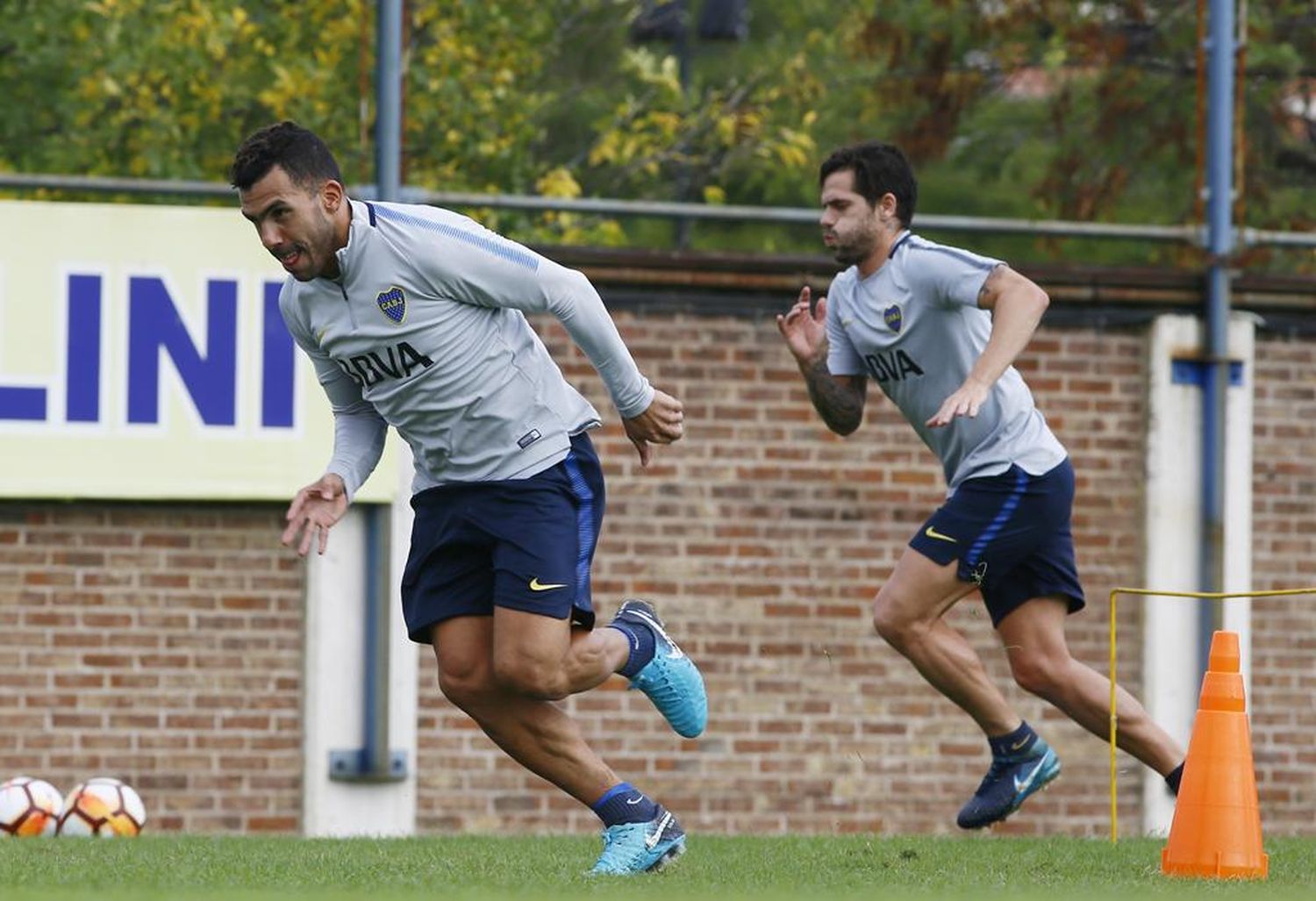 BOCA JUNIORS: Tevez está recuperado y Gago puede reaparecer el domingo