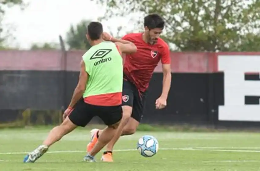 Con Pablo Pérez en dudas, Kudelka también tendrá incovenientes para armar el once