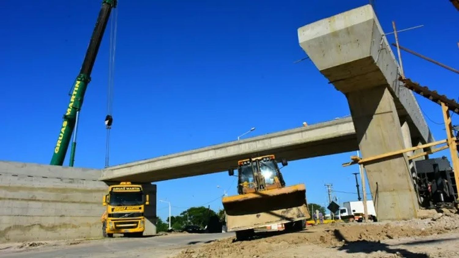 La construcción del viaducto supera el 80% de progreso en la Ruta Nacional 11