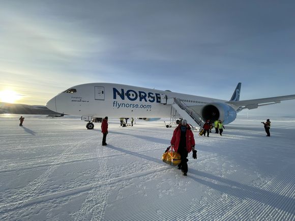 Un Boeing 787 aterrizó en la Antártida por primera vez en la historia