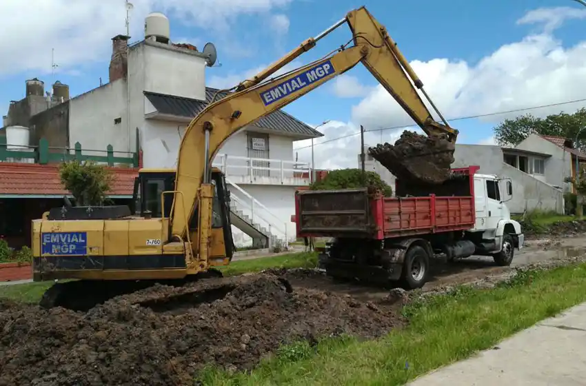 Se retomaron arreglos de calle en zona norte y otros barrios