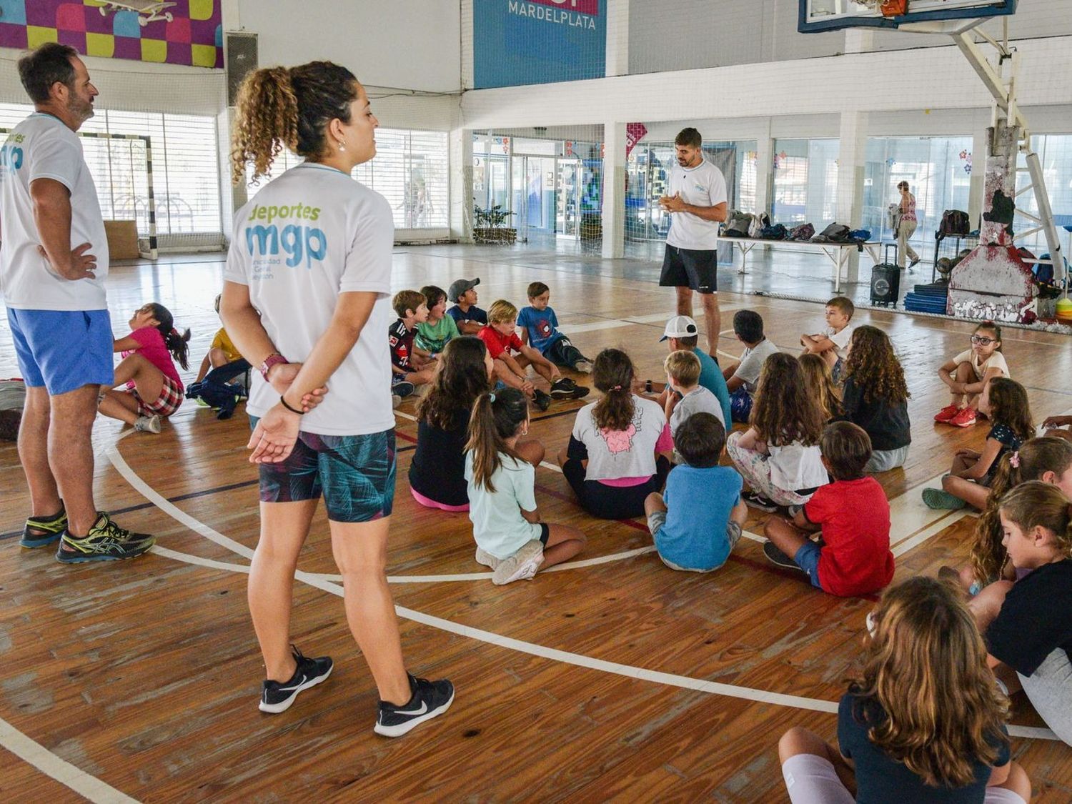 Se encuentra abierta la inscripción para las actividades en los polideportivos Las Heras y Libertad