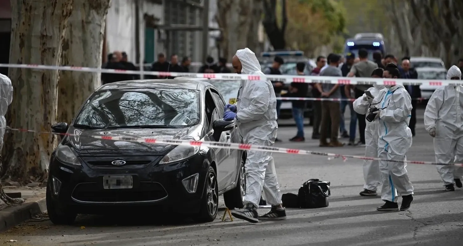 Rosario: asesinaron a un policía en la puerta de la Agencia de Investigación Criminal