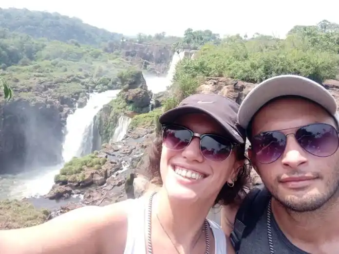 La pareja de Gualeguay Romina Nassif y Luis Esteban David Coronel y su estadías en Cataratas del Iguazú