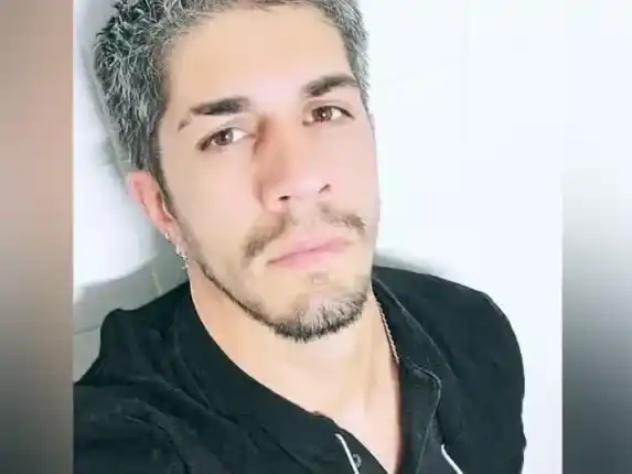 el acusado debió recibir asistencia médica tras el hecho.