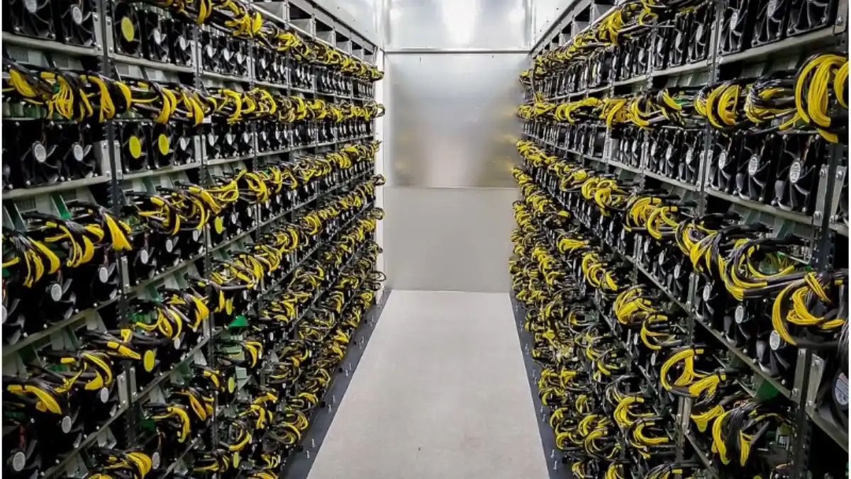 Corpoelec desconectará granjas de minería de criptomonedas del sistema eléctrico