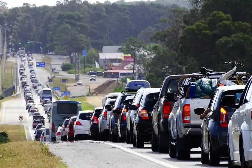 Semana Santa: viajaron 4,7 millones de turistas en el país pero gastaron poco