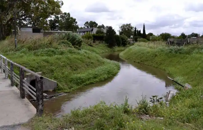 La Plata: Tras las intensas lluvias, supervisan trabajos en arroyos 